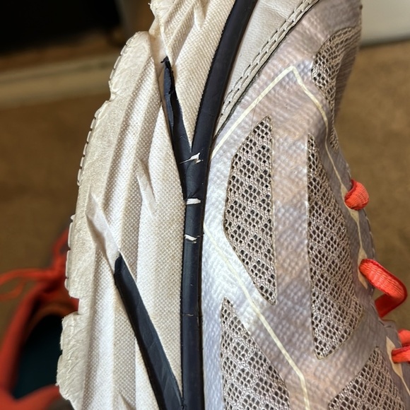 Hoka One One Ortholite size 8.5 - Picture 10 of 12